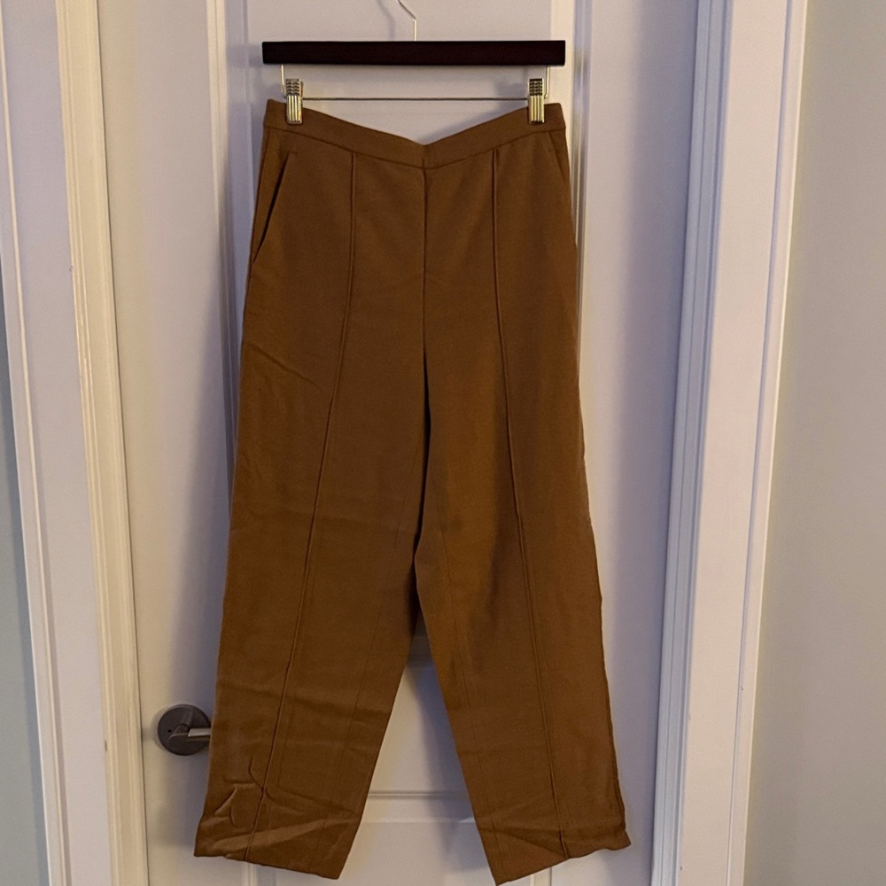 EUC - Vince Italian Wool Pull-On Pant - Camel